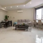 Bhost - Conde Apartmán *